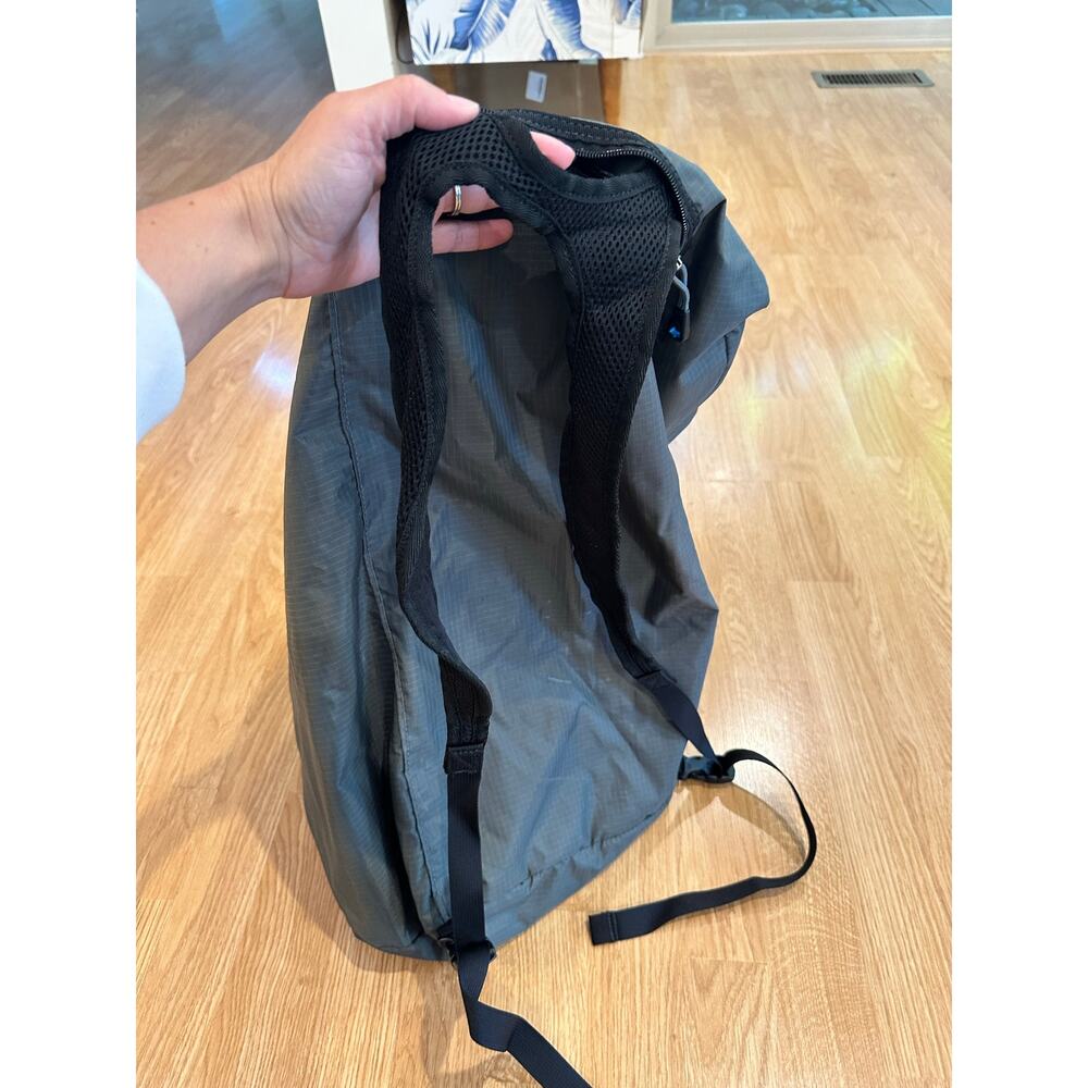 REI Stuff Travel Duffle Backpack Bag in Gray - Picture 4 of 5